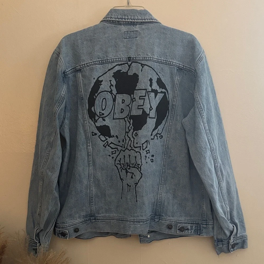 Obey Worldwide Jean Jacket Light Blue Denim Fist Earth Shatter Graphic Black XL - Picture 1 of 16